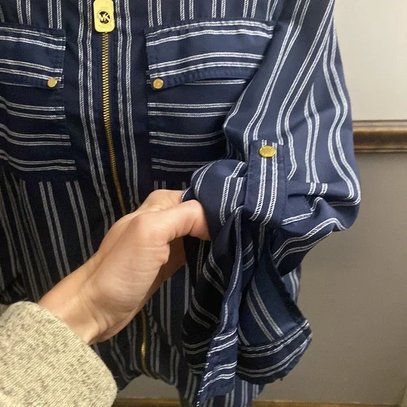 Michael Kors Small Blouse - Picture 5 of 5